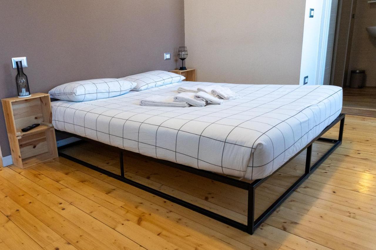 Trontano La Stazione Bed & Breakfast エクステリア 写真