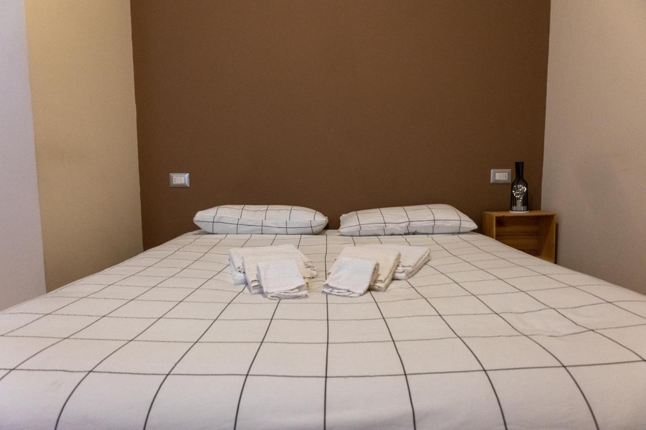 Trontano La Stazione Bed & Breakfast エクステリア 写真