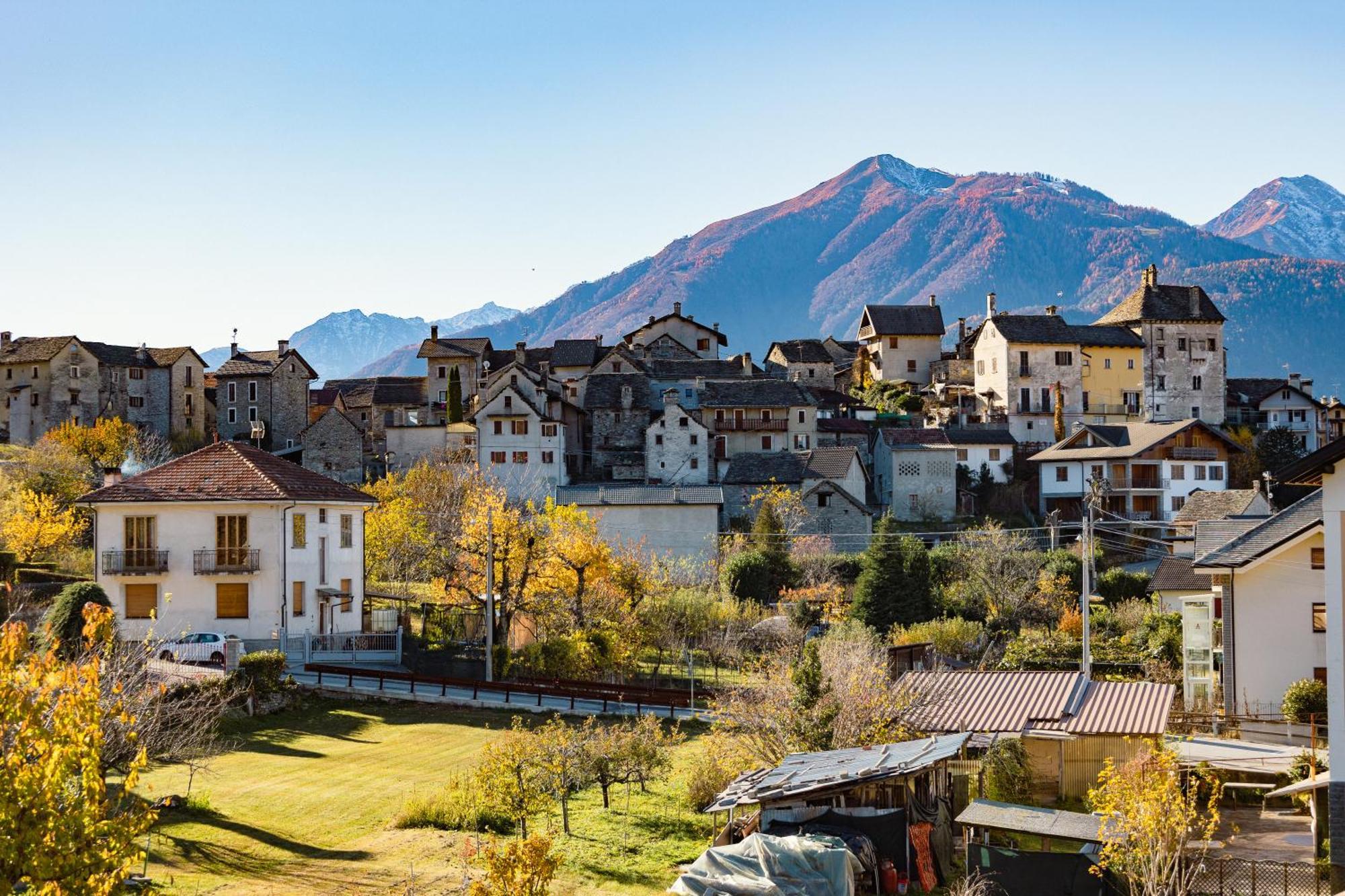 Trontano La Stazione Bed & Breakfast エクステリア 写真